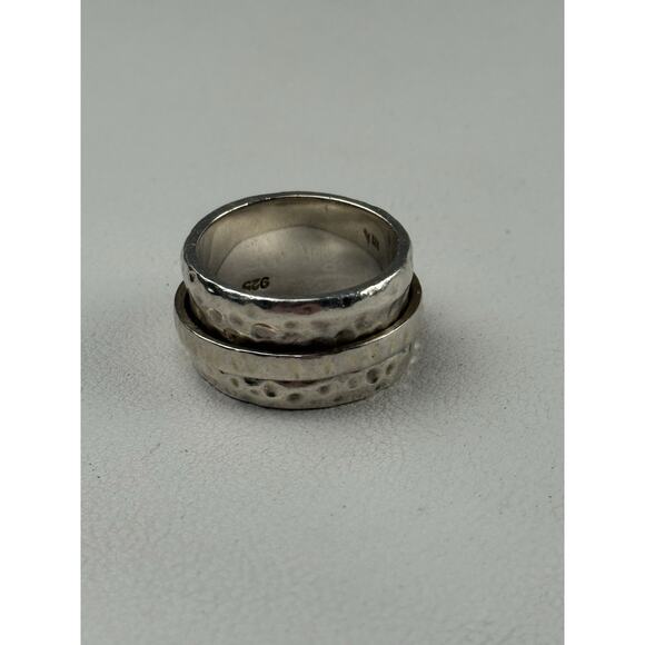 Silpada R1476 Spinner Hammered Sterling Silver Ring Size 8 - Picture 3 of 10